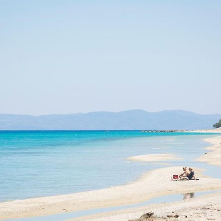 #Flh - Amalthia & Αthena Beachfront Houses In Pefkohori Екстериор снимка