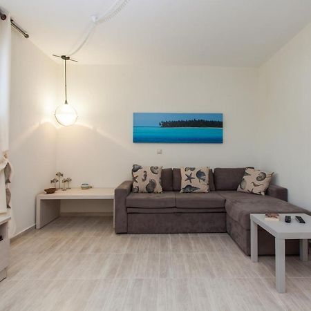 #Flh - Amalthia & Αthena Beachfront Houses In Pefkohori Екстериор снимка
