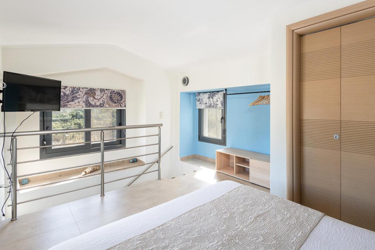 #Flh - Amalthia & Αthena Beachfront Houses In Pefkohori Екстериор снимка