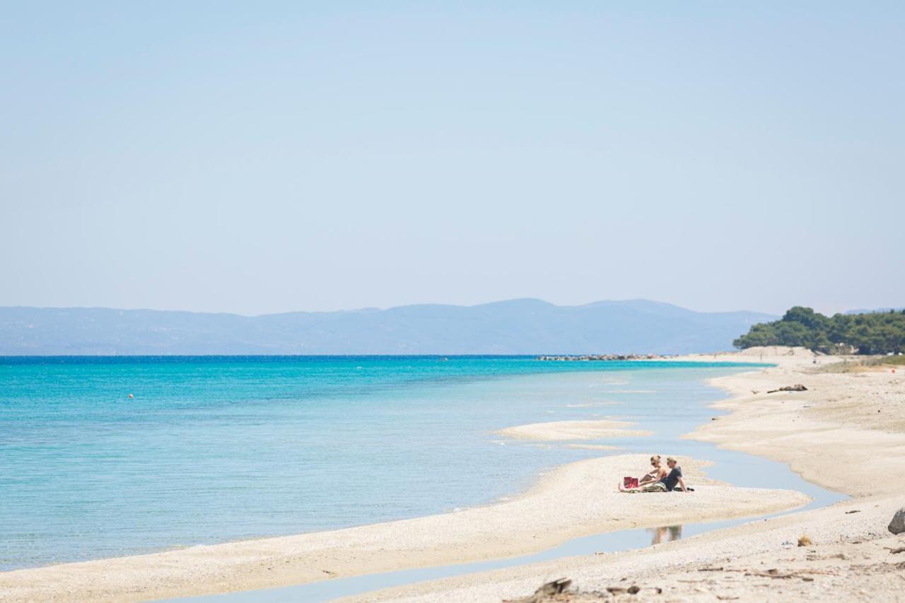 #Flh - Amalthia & Αthena Beachfront Houses In Pefkohori Екстериор снимка