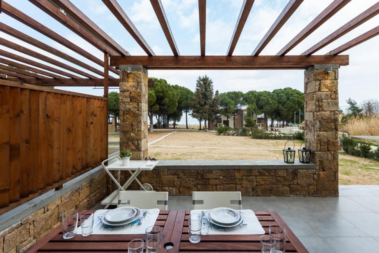 #Flh - Amalthia & Αthena Beachfront Houses In Pefkohori Екстериор снимка
